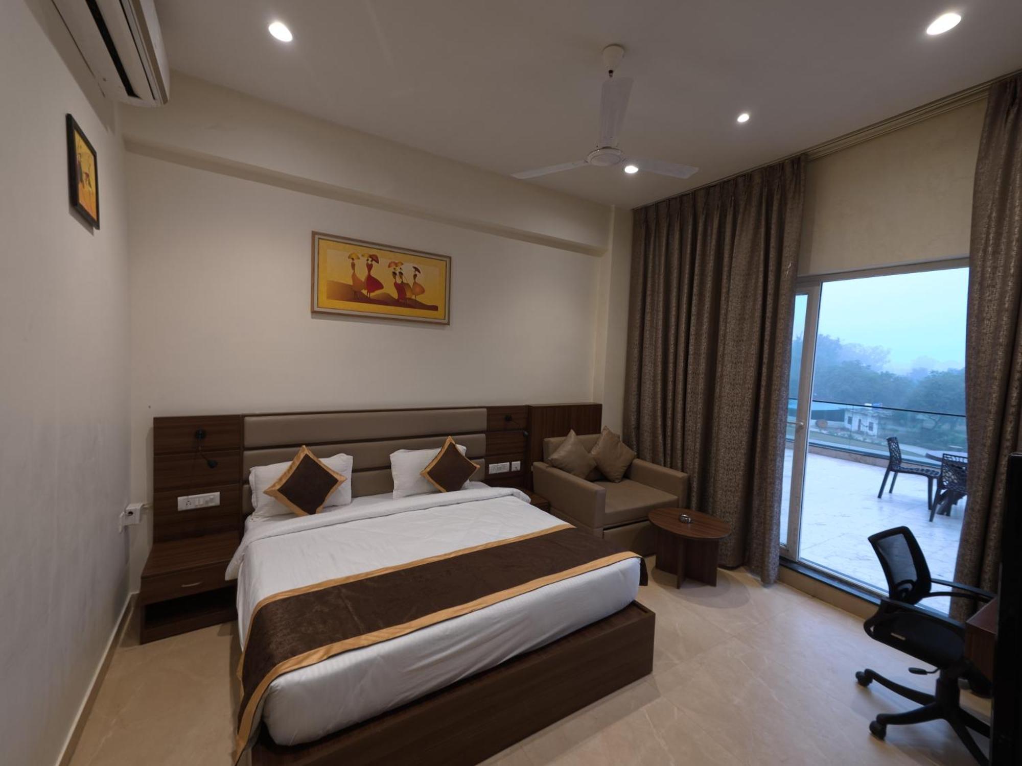 Neelam Orchid Kanpur Exterior foto